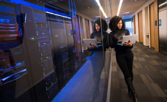 christina-wocintechchat-com-glRqyWJgUeY-unsplash